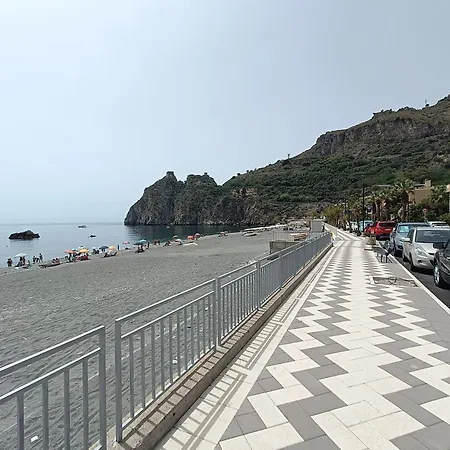 Dom wakacyjny Sant'alessio SantʼAlessio Siculo